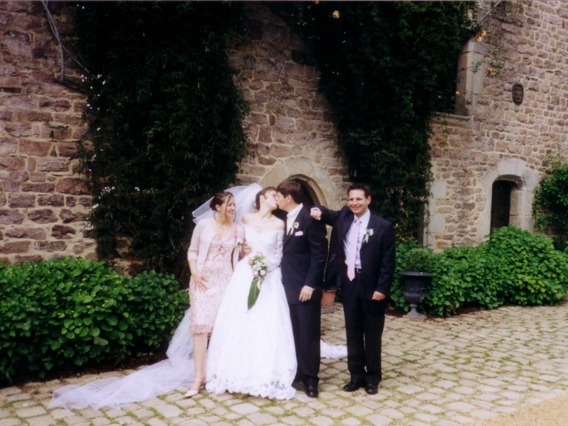 Les mari&eacute;s et leurs t&eacute;moins