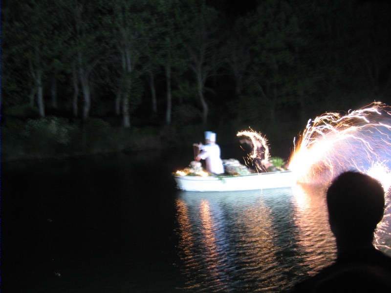 Arriv&eacute;e du g&acirc;teau