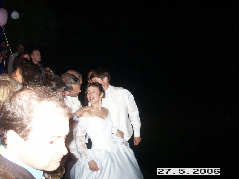 Arriv&eacute;e du g&acirc;teau