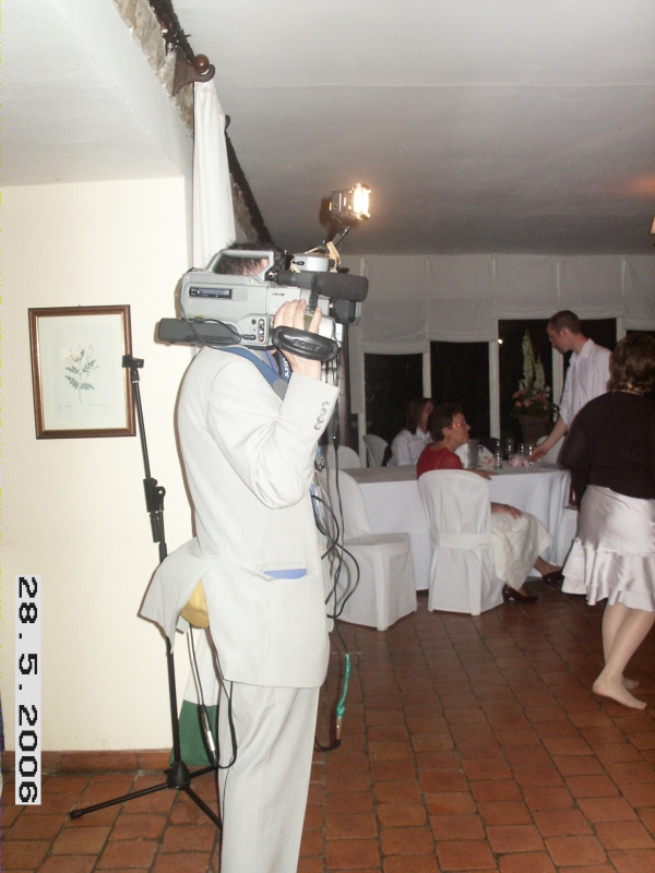 Yves Le Vally, Vid&eacute;aste